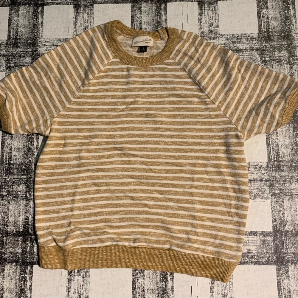 Universal Thread short sleeve sweatshirt